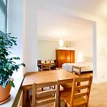 Suiteable Living -Retro-Apartment in Plagwitz nahe Karl-Heine-Straße
