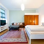 Suiteable Living -Retro-Apartment in Plagwitz nahe Karl-Heine-Straße