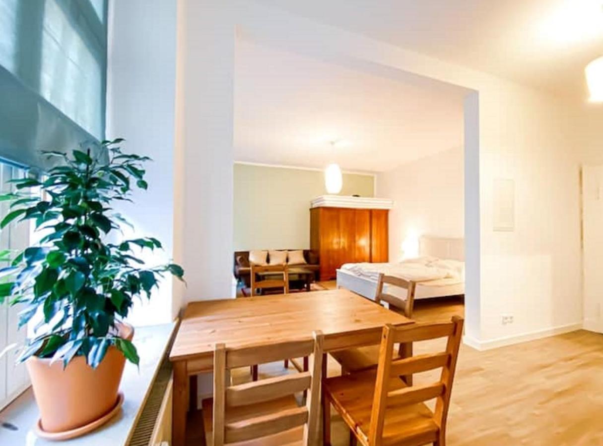 Apartment Suiteable Living -retro-apartment In Plagwitz Nahe Karl-heine-straße Leipzig